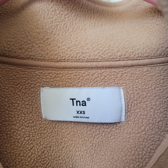 Polar 1/2 Zip Sweater - Picture 4 of 4